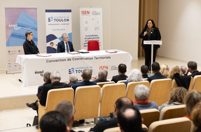 CCT signature_056- LR